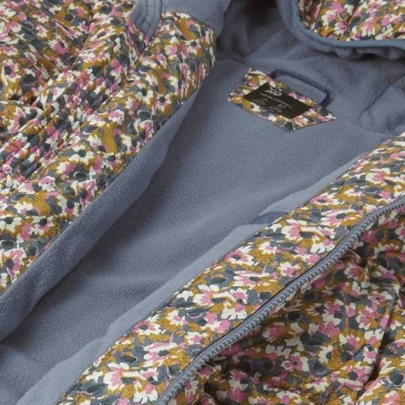 Kids Puffer Jacket - All in Motion - size M (7/8) - Picture 7 of 13